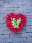 rouwhart rode rozen