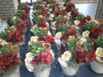 bloemstukjes met kunstbloemen